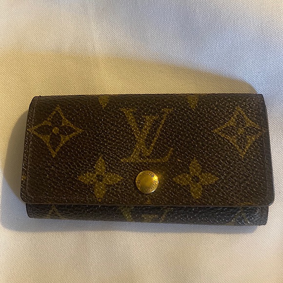 Louis Vuitton Accessories - Louis Vuitton Monogram Key Cardholder